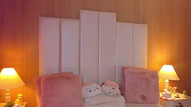 Snapshot of CaseyPiierce chatting on 14, 11, 2025 CaseyPiierce online show from 14, 11, 2025