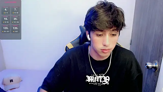 Snapshot of Jake_tripp chatting on 6, 11, 2025 Jake tripp online show from 6, 11, 2025