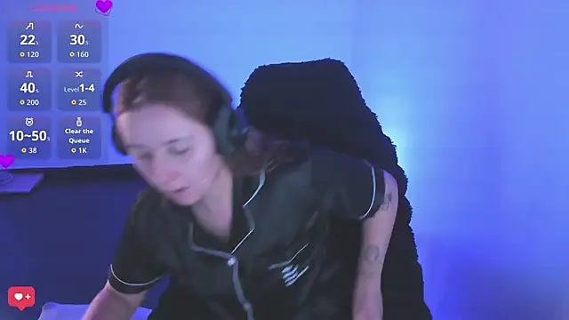 bonnie moon  online show from 20, 3, 2026