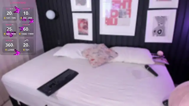 Paiige peach online show from 22, 12, 2025