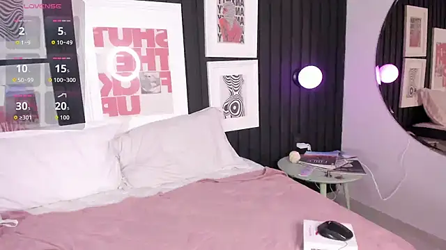 Kayla stern  online show from 23, 11, 2025