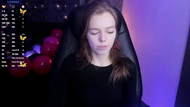 Tina Tayllor online show from 12, 2, 2025