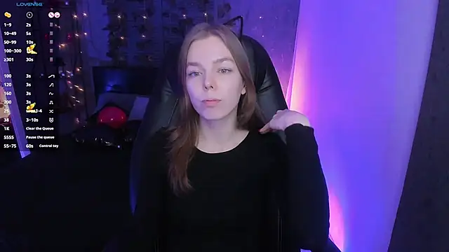 Tina Tayllor online show from 28, 2, 2025