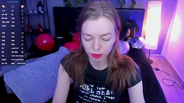 Tina Tayllor online show from 20, 2, 2025