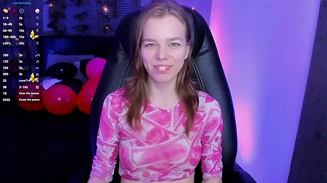 Tina Tayllor online show from 25, 2, 2025