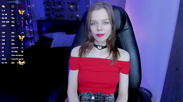 Tina Tayllor online show from 3, 2, 2025