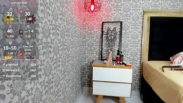 lizziemontana2 online show from 10, 2, 2025