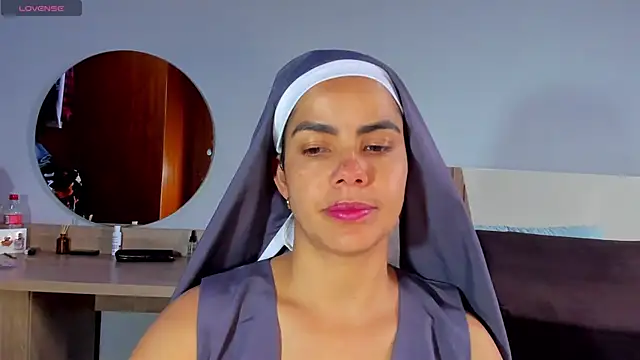 ClaraMariaMon online show from 13, 3, 2025