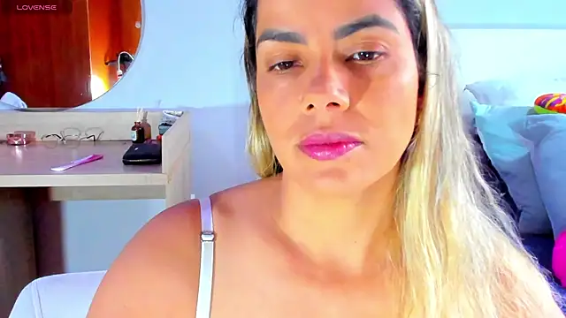 ClaraMariaMon online show from 22, 3, 2025