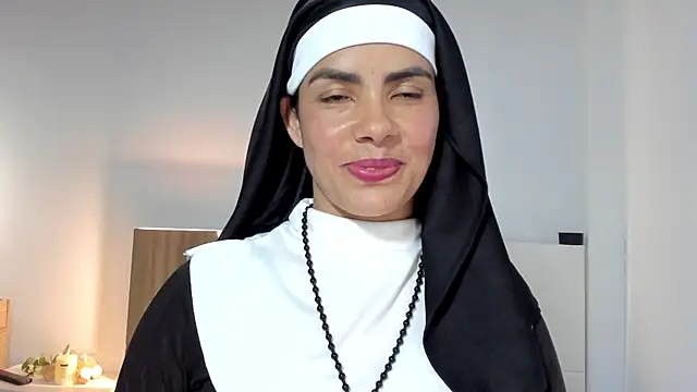 ClaraMariaMon online show from 22, 5, 2026
