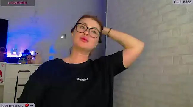 Snapshot of SuchCute chatting on 22, 3, 2025 SuchCute online show from 22, 3, 2025