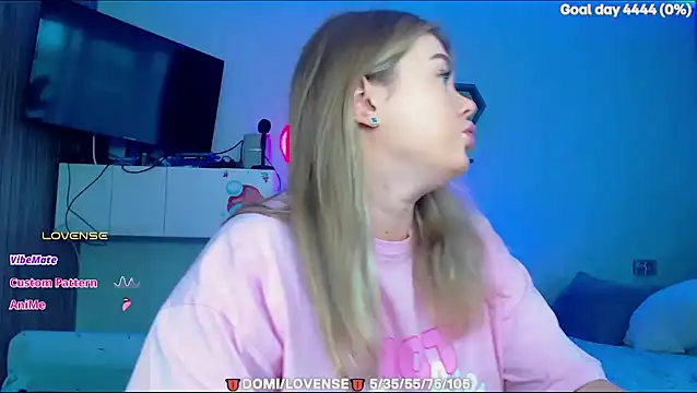 SuchCute online show from 8, 2, 2026