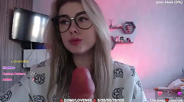 SuchCute online show from 21, 2, 2026