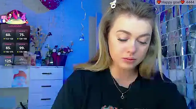 Snapshot of SuchCute chatting on 21, 9, 2025 SuchCute online show from 21, 9, 2025