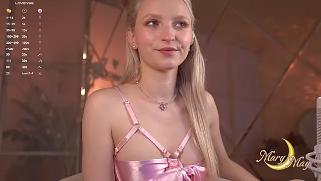 Snapshot of marylunamay chatting on 12, 6, 2026 marylunamay online show from 12, 6, 2026