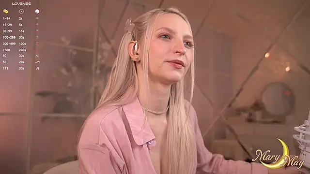 marylunamay online show from 20, 4, 2026