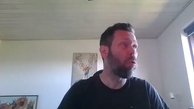 Snapshot of Gotta1 chatting on 8, 5, 2026 Gotta1 online show from 8, 5, 2026