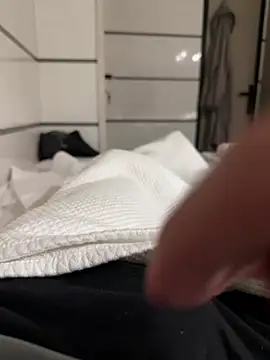 Snapshot of young1fucker chatting on 16, 12, 2024 young1fucker online show from 16, 12, 2024