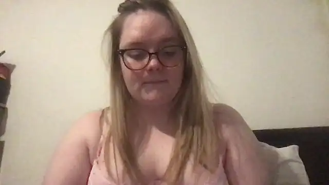 honeyyy24 online show from 28, 1, 2025