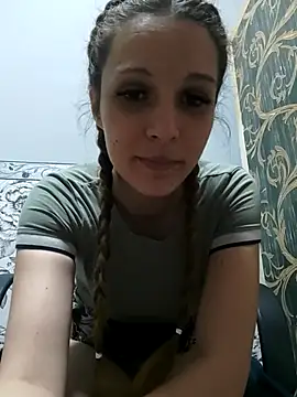 Amira 17 online show from 9, 2, 2025