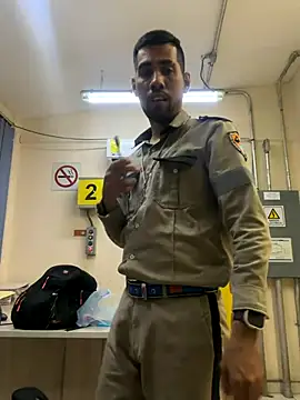 EnriquePersian197 online show from 22, 11, 2025