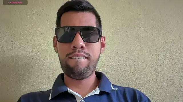 Snapshot of EnriquePersian197 chatting on 16, 9, 2025 EnriquePersian197 online show from 16, 9, 2025