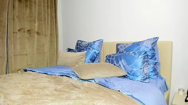 Snapshot of kirraa_ chatting on 26, 10, 2025 kirraa online show from 26, 10, 2025