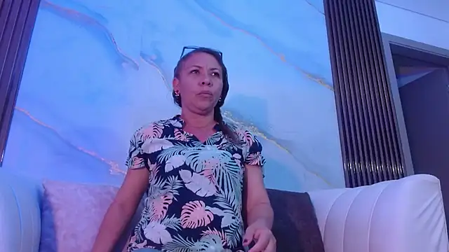ARTEMIZA LOVE  online show from 2, 10, 2025
