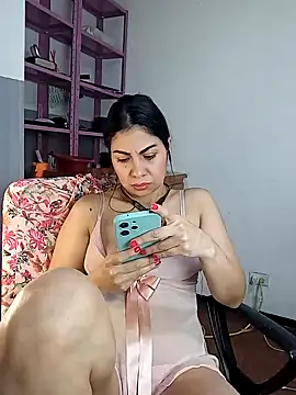 saralunabella online show from 18, 1, 2025