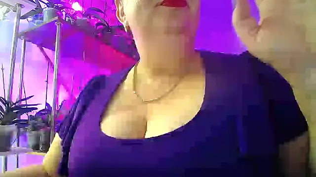  Sweet Woman online show from 11, 11, 2025