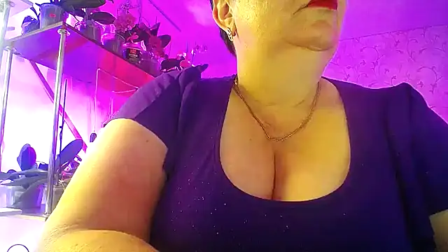  Sweet Woman online show from 15, 4, 2026