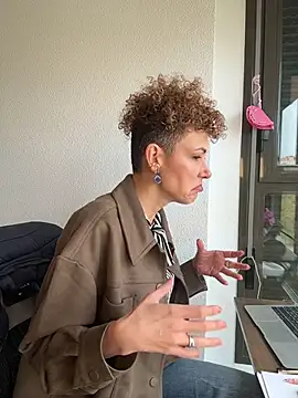 lavaldez online show from 7, 4, 2026