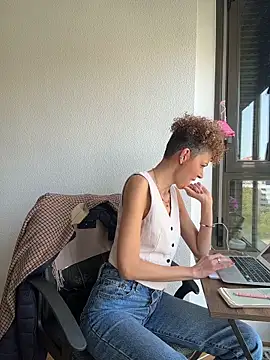 lavaldez online show from 10, 4, 2026