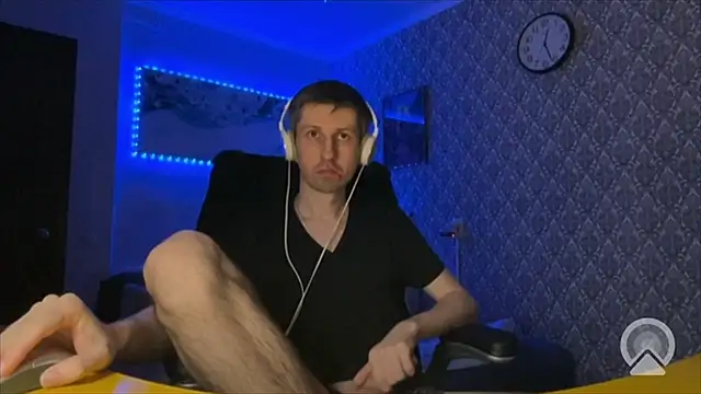 Aki-Laky online show from 13, 4, 2026