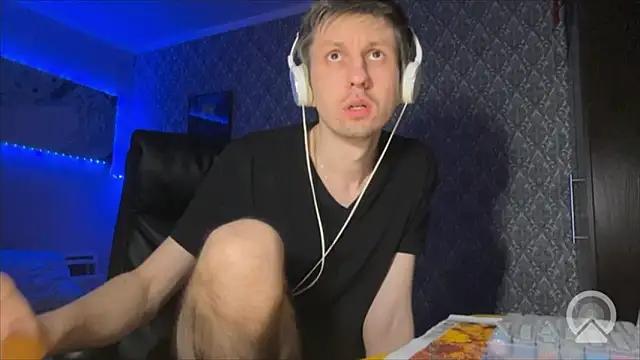 Aki-Laky online show from 6, 3, 2026