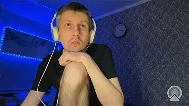 Aki-Laky online show from 16, 12, 2025