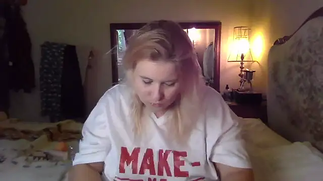 JosieAndYou online show from 4, 10, 2025