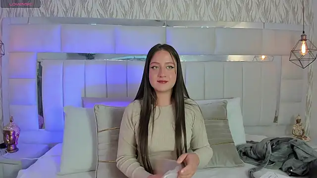 1m caro  online show from 30, 12, 2024