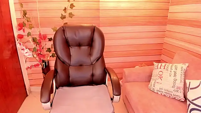 marien thomson  online show from 26, 10, 2025