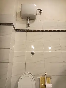 Porco81cazzo online show from 17, 12, 2025