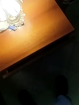 Porco81cazzo online show from 5, 2, 2026