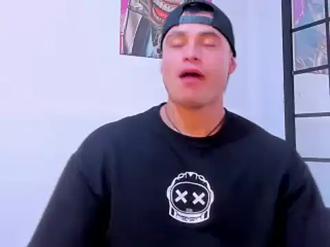 connorsmiith 26 online show from 28, 2, 2025