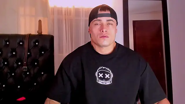 connorsmiith 26 online show from 4, 2, 2025