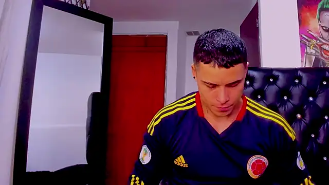 connorsmiith 26 online show from 13, 2, 2025