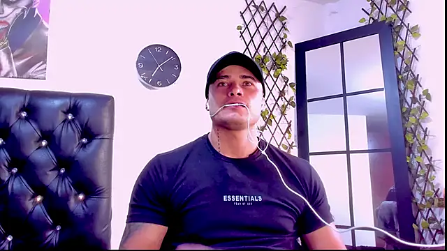 connorsmiith 26 online show from 19, 2, 2025