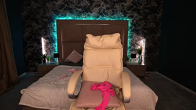 AnacondaOn online show from 1, 3, 2025