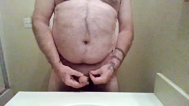 Snapshot of WatchinU82 chatting on 22, 5, 2026 WatchinU82 online show from 22, 5, 2026