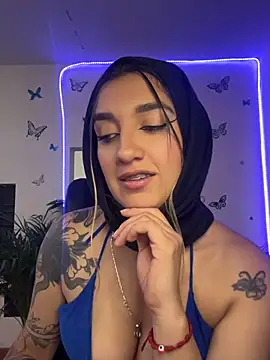 Snapshot of Lia-mitch chatting on 1, 7, 2026 Lia-mitch online show from 1, 7, 2026
