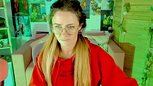 Snapshot of LadyIzabel chatting on 30, 1, 2025 LadyIzabel online show from 30, 1, 2025