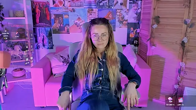 Snapshot of LadyIzabel chatting on 18, 1, 2025 LadyIzabel online show from 18, 1, 2025